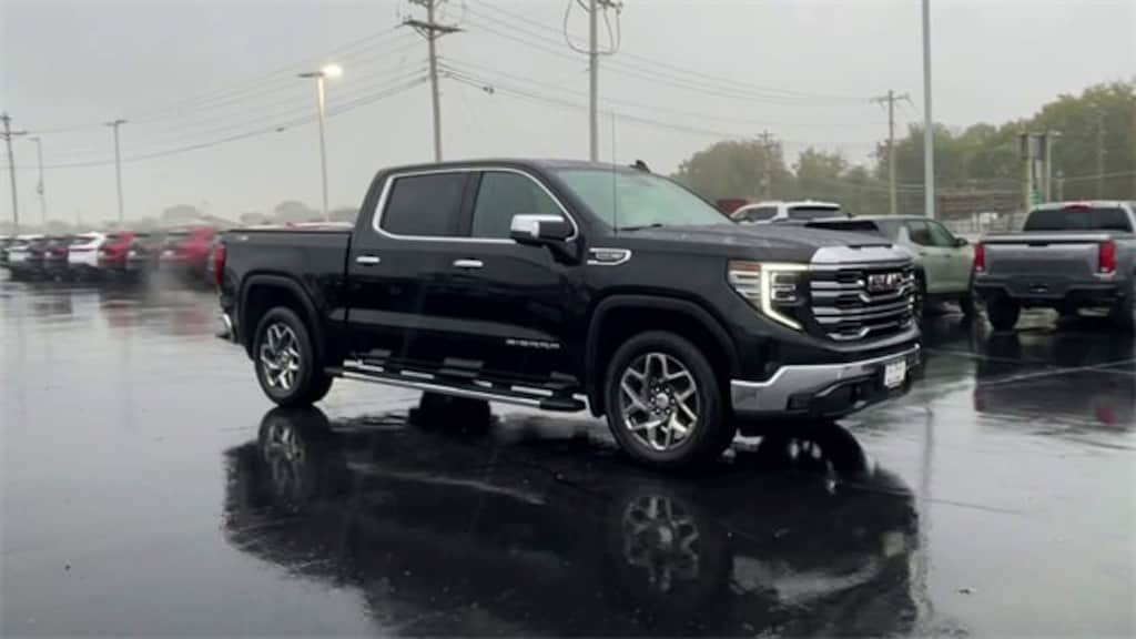 Used 2022 GMC Sierra 1500 SLT Truck