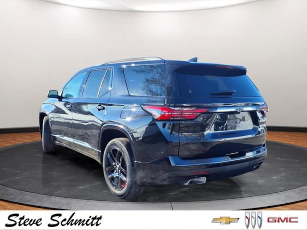 Used 2022 Chevrolet Traverse Premier SUV