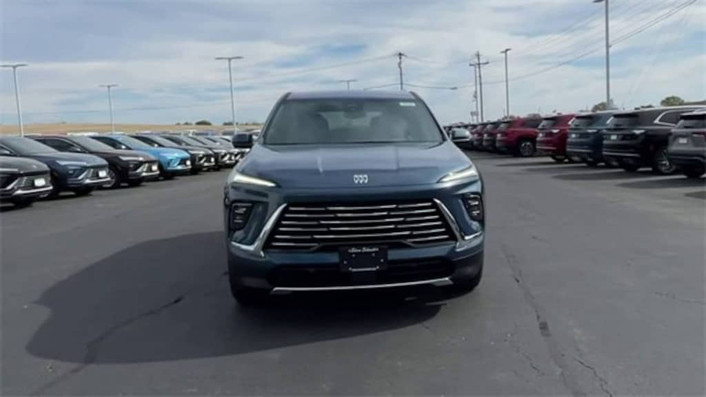 New 2026 Buick Enclave Preferred SUV