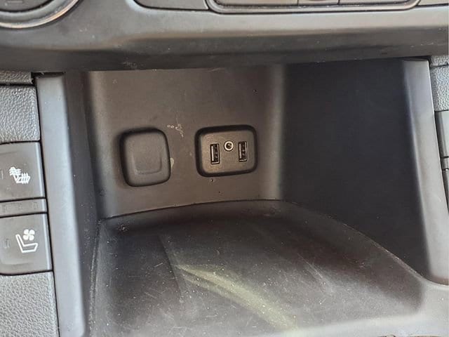 2017 GMC Acadia Denali - Photo 11