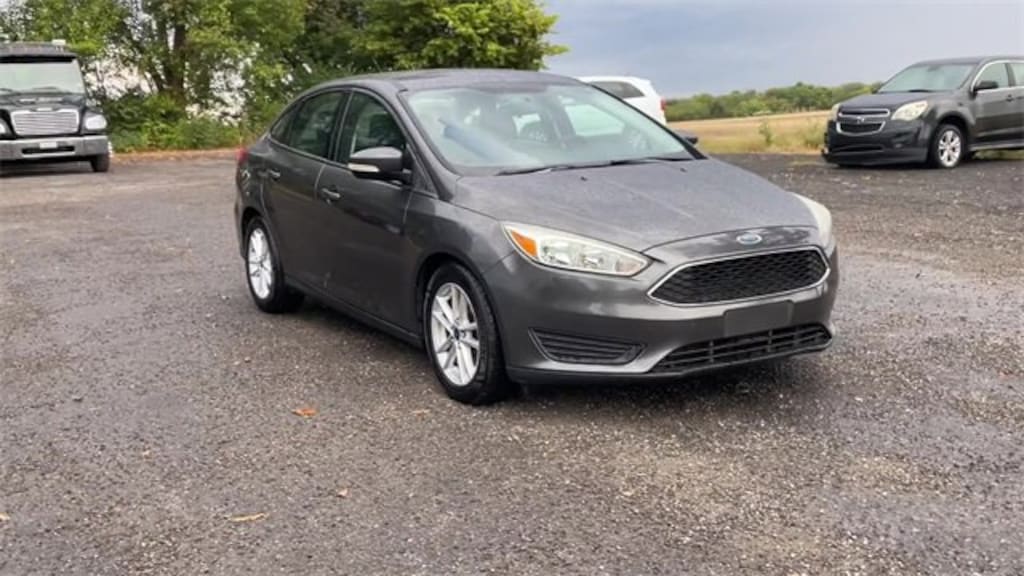 Used 2015 Ford Focus SE Sedan