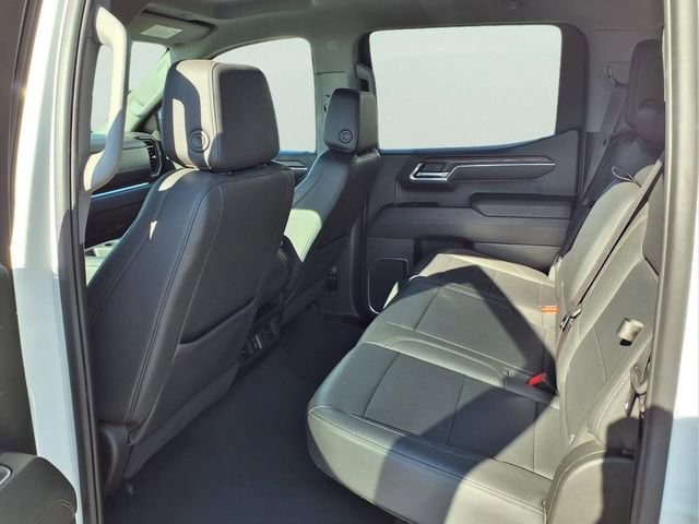 2024 GMC Sierra 1500 SLT - Photo 18