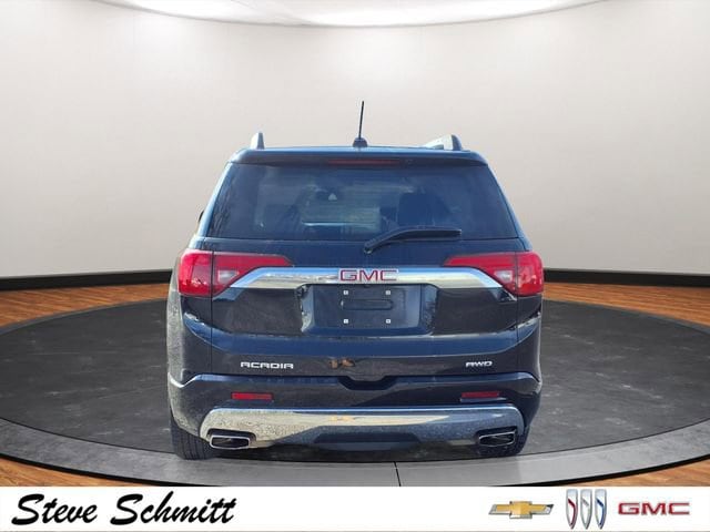 2017 GMC Acadia Denali - Photo 29
