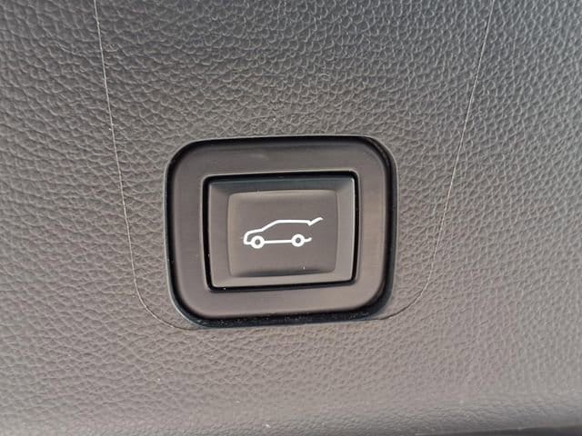 2023 Chevrolet Traverse Premier - Photo 26