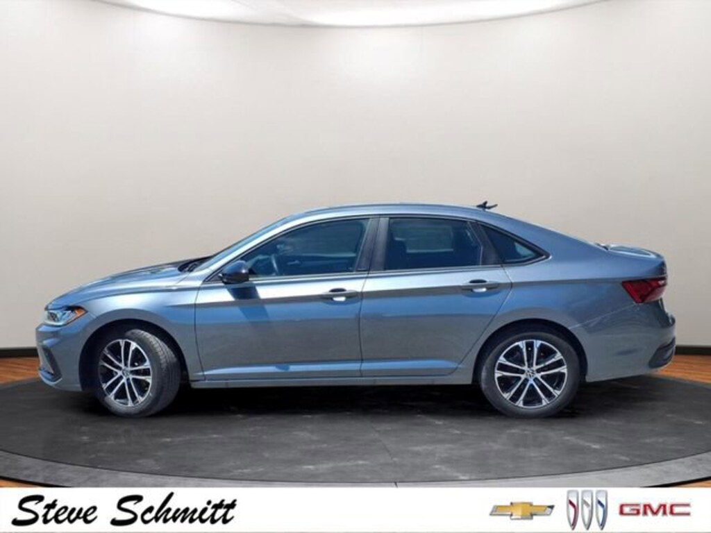 Used 2025 Volkswagen Jetta Sport