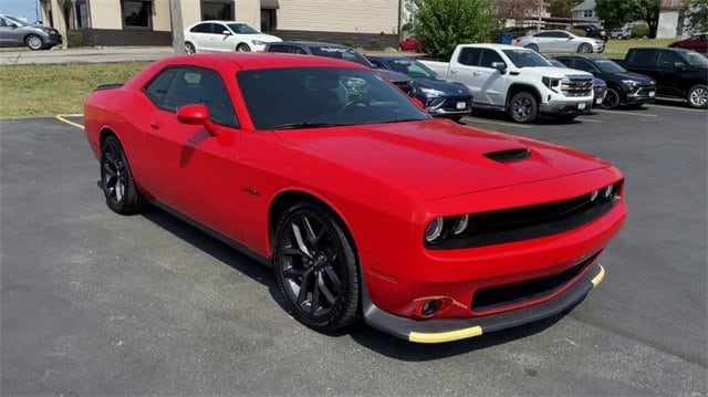 Used 2022 Dodge Challenger R/T with VIN 2C3CDZBT2NH234077 for sale in Highland, IL