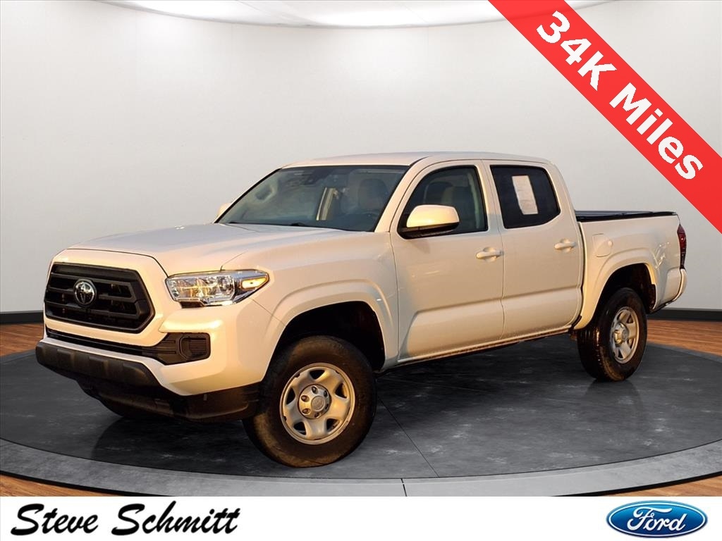 2022 Toyota Tacoma SR's photo