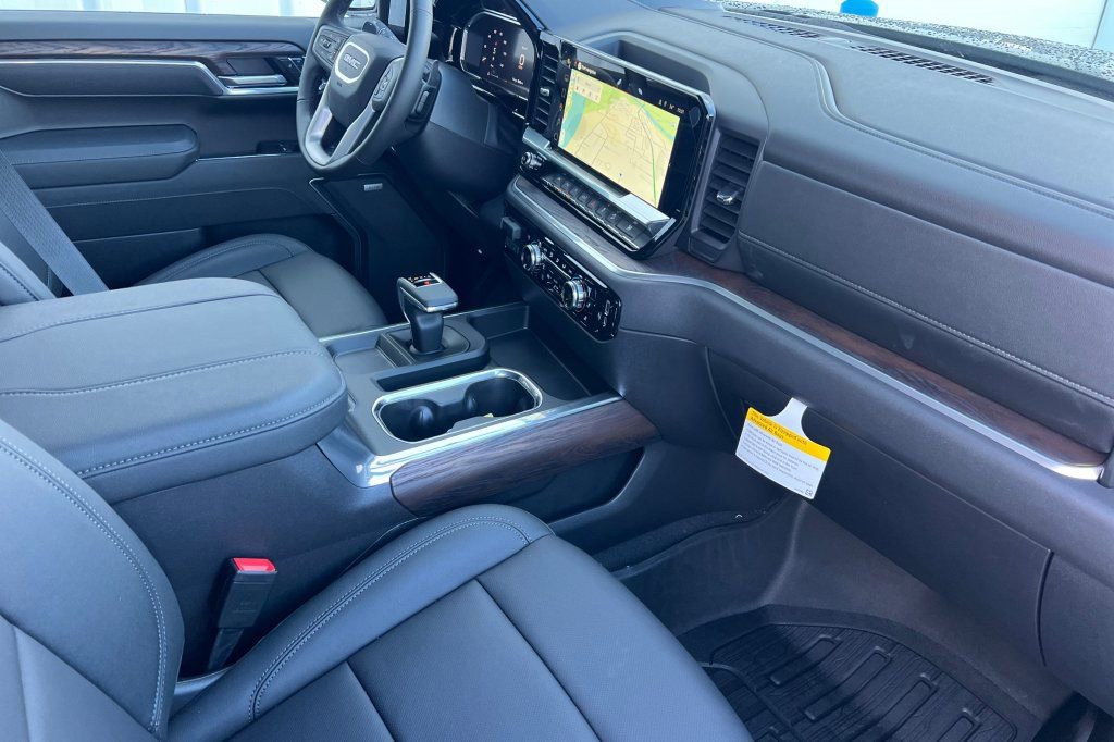 2026 GMC Sierra 1500 SLT - Photo 12