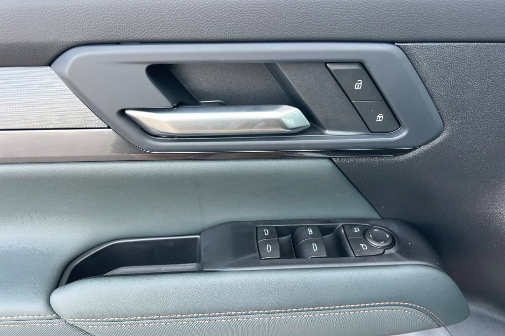 2026 GMC Terrain AT4 - Photo 8
