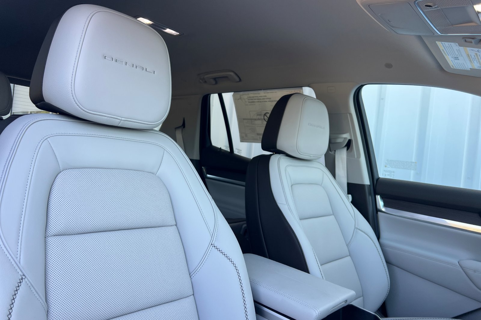 2027 GMC Terrain Denali - Photo 14