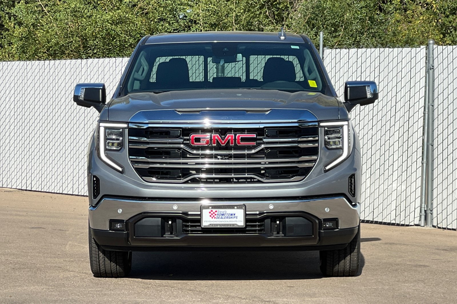 2026 GMC Sierra 1500 SLT - Photo 6