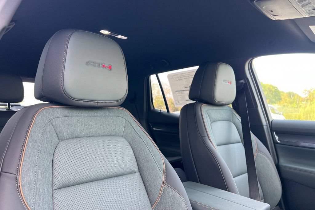 2026 GMC Terrain AT4 - Photo 14