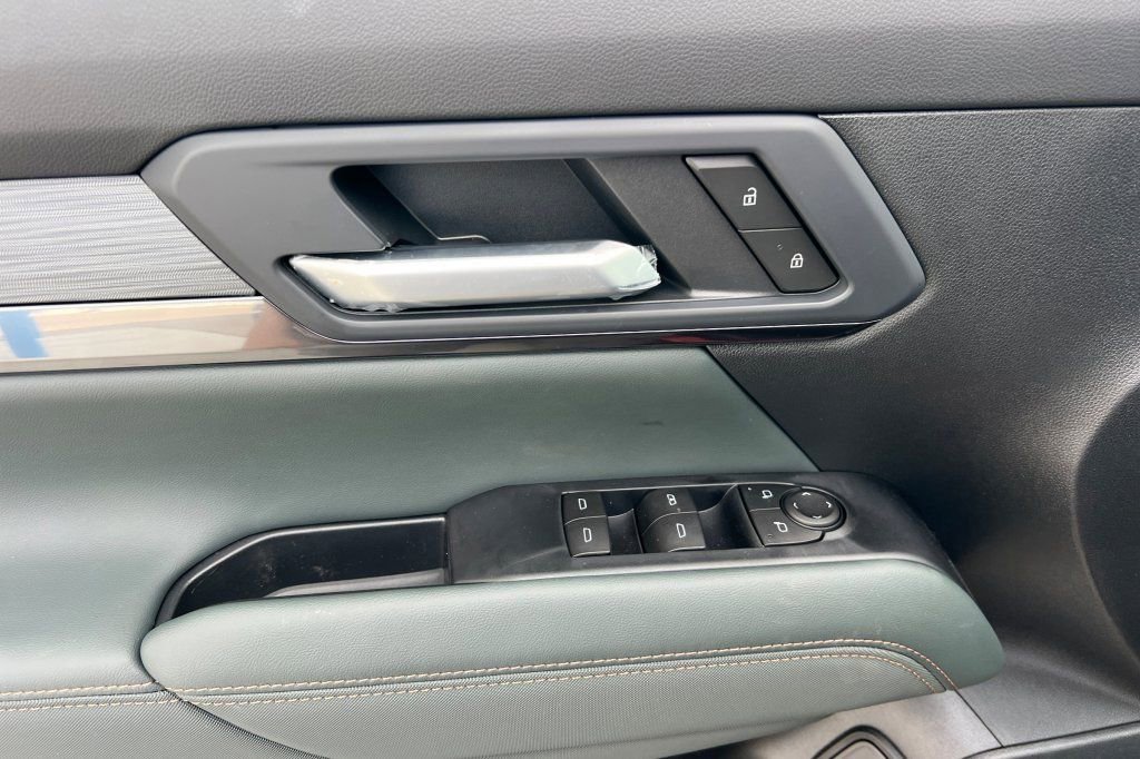 2026 GMC Terrain AT4 - Photo 8