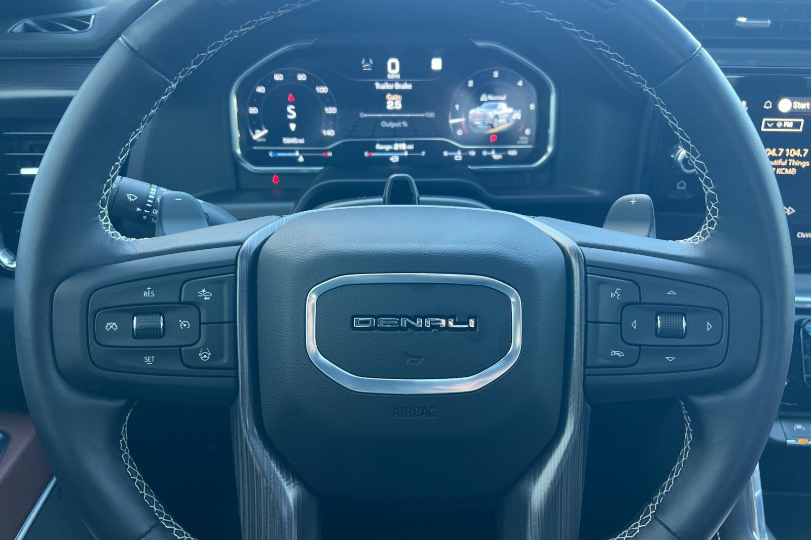 2025 GMC Sierra 1500 Denali Ultimate - Photo 20
