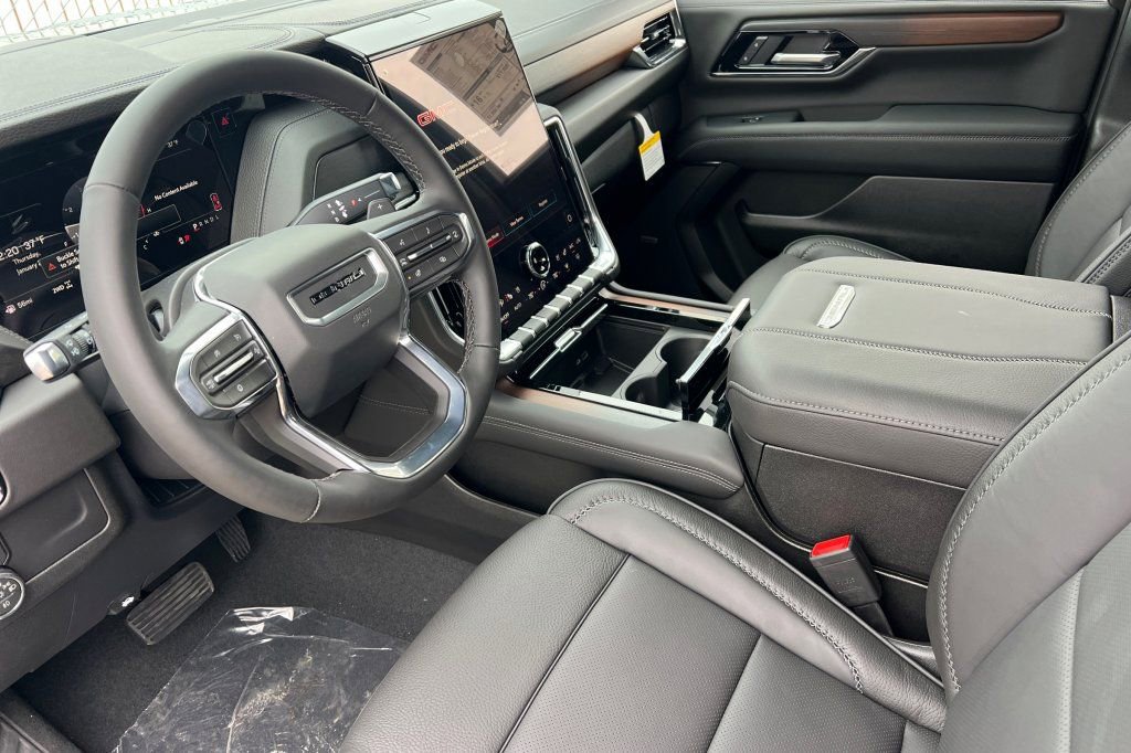 2026 GMC Yukon XL Denali - Photo 7