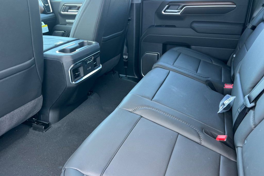 2026 GMC Sierra 1500 Denali - Photo 9