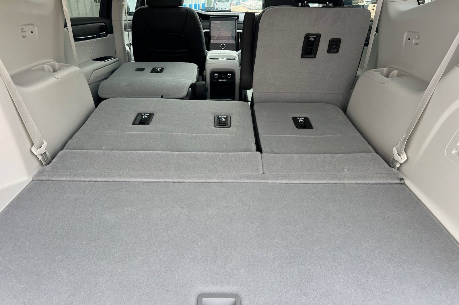 2026 GMC Acadia Denali - Photo 13