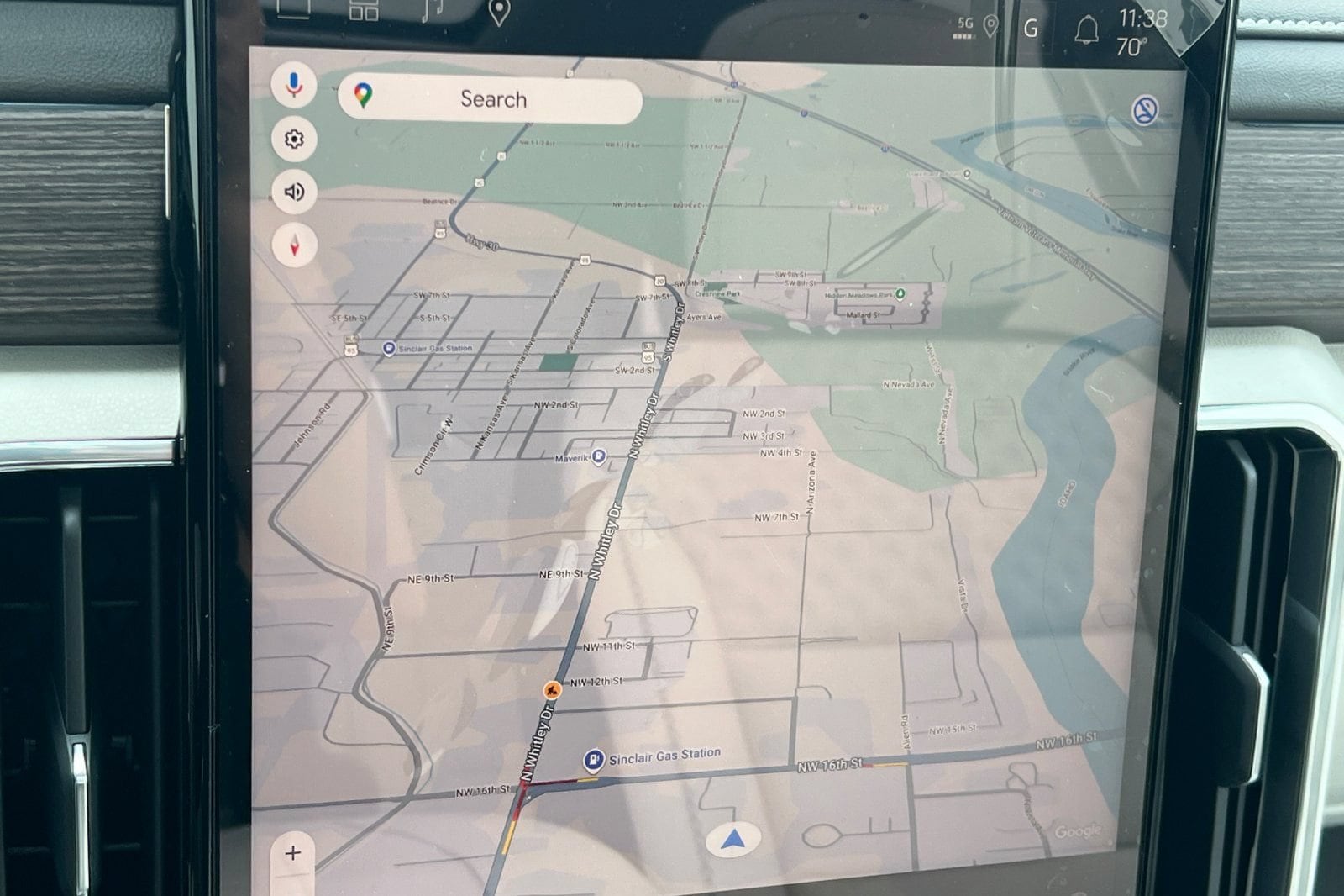 2026 GMC Acadia Denali - Photo 17