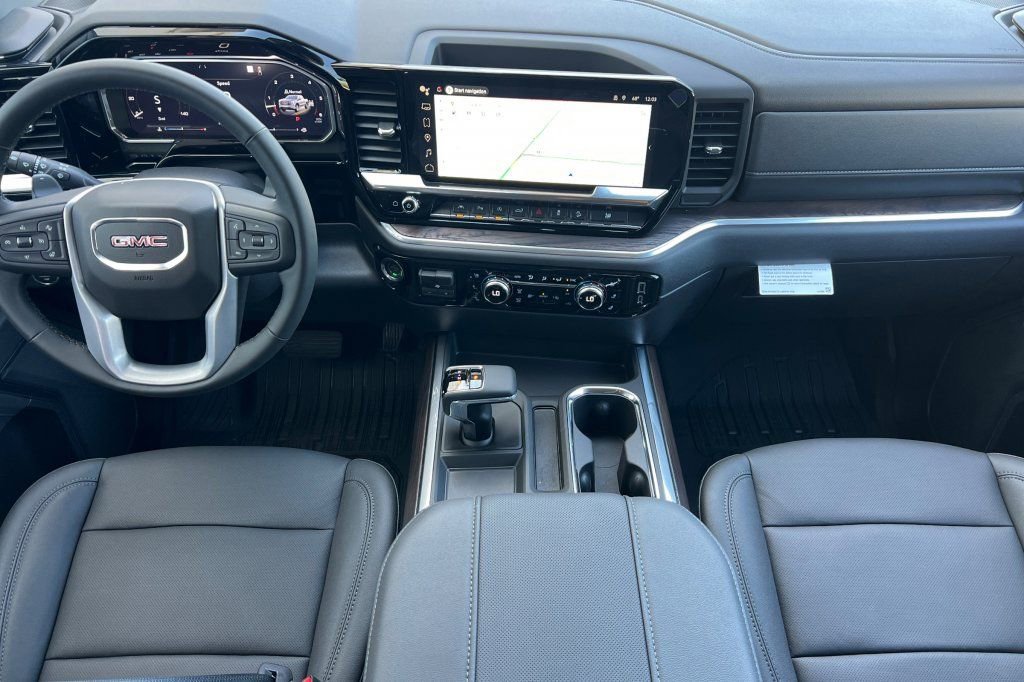 2026 GMC Sierra 1500 SLT - Photo 10
