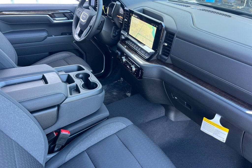 2026 GMC Sierra 1500 SLE - Photo 12