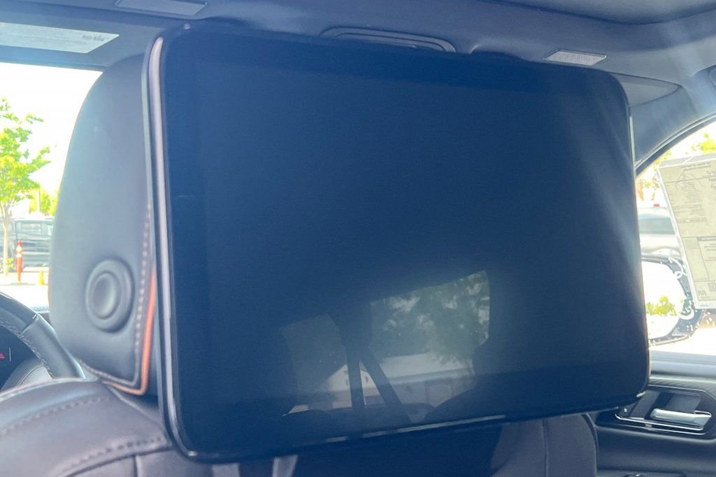 2026 GMC Yukon XL AT4 - Photo 12