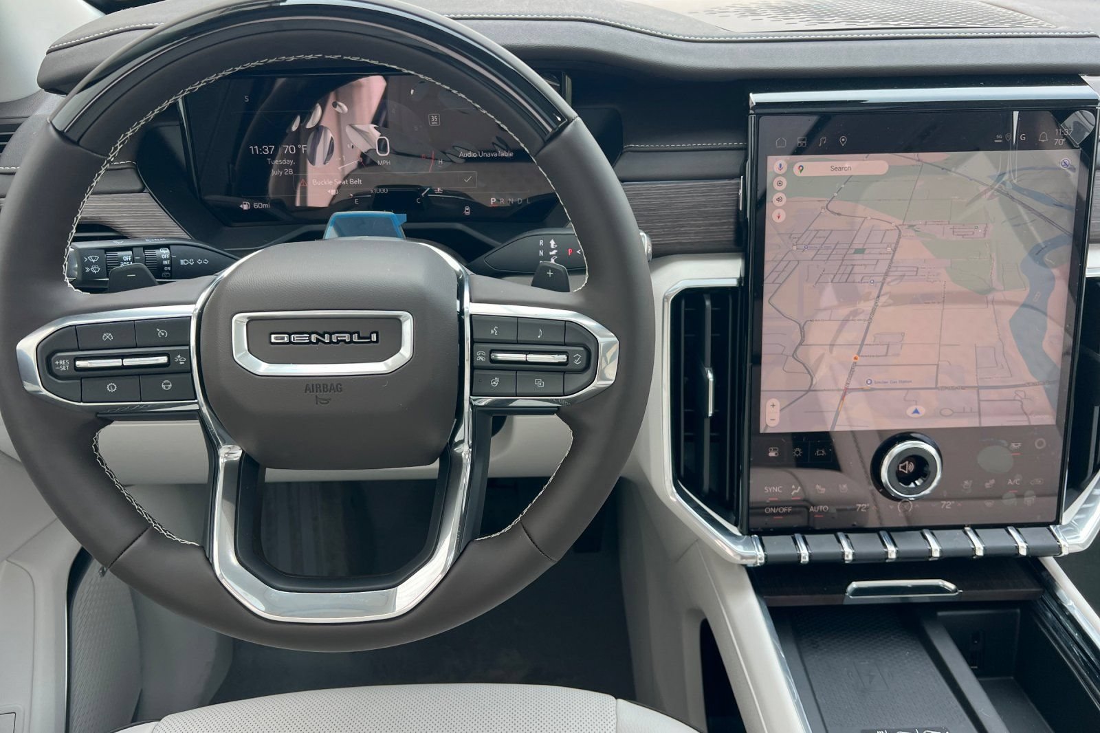 2026 GMC Acadia Denali - Photo 11