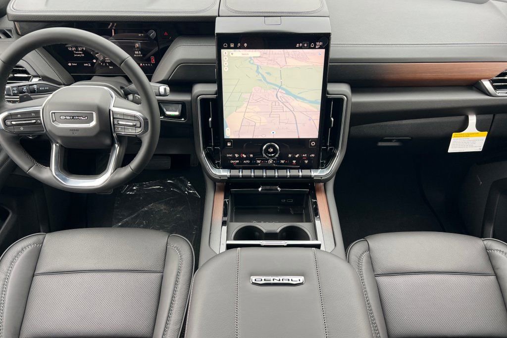 2026 GMC Yukon XL Denali - Photo 10
