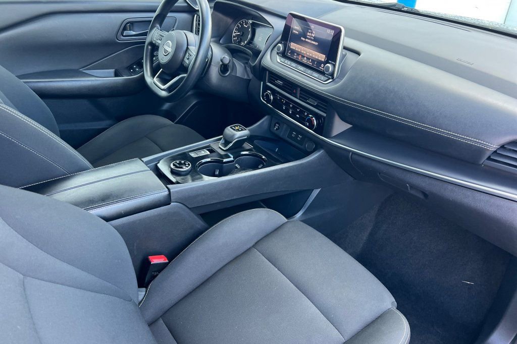 2024 Nissan Rogue S - Photo 13