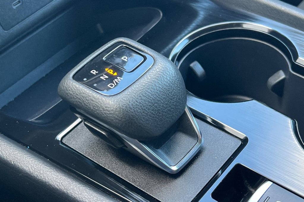 2024 Nissan Rogue S - Photo 18