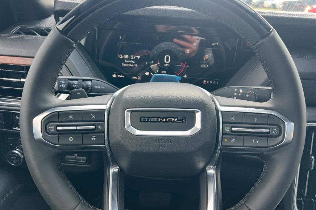2026 GMC Yukon XL Denali - Photo 22