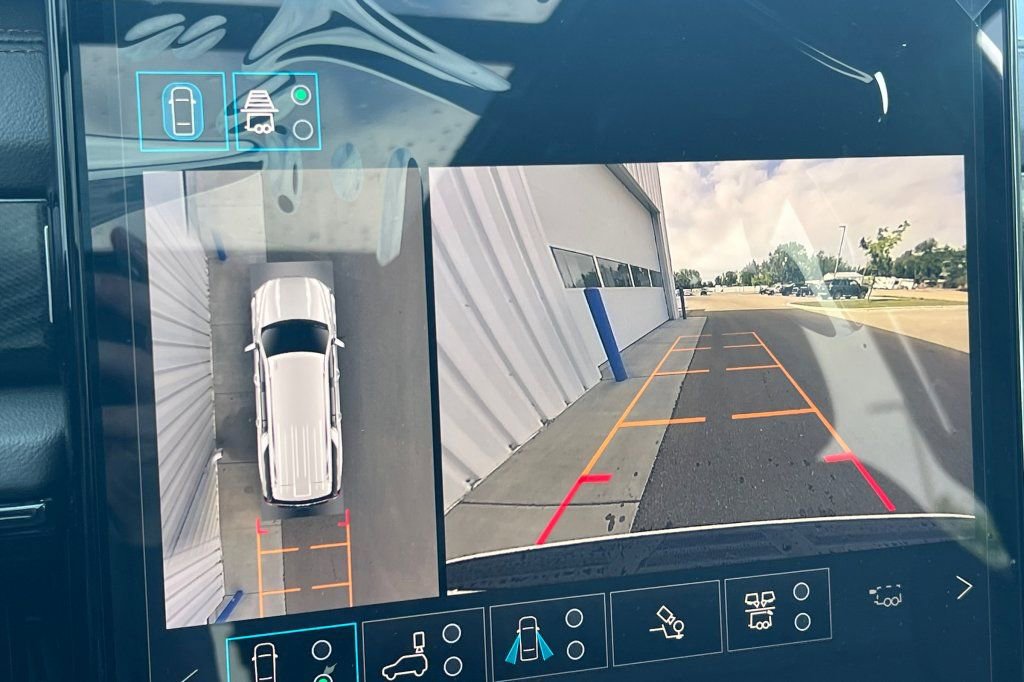 2026 GMC Yukon XL AT4 - Photo 19