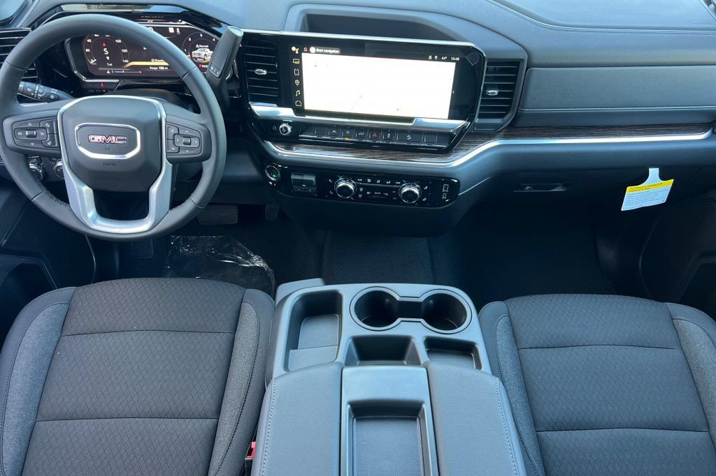 2026 GMC Sierra 1500 SLE - Photo 10