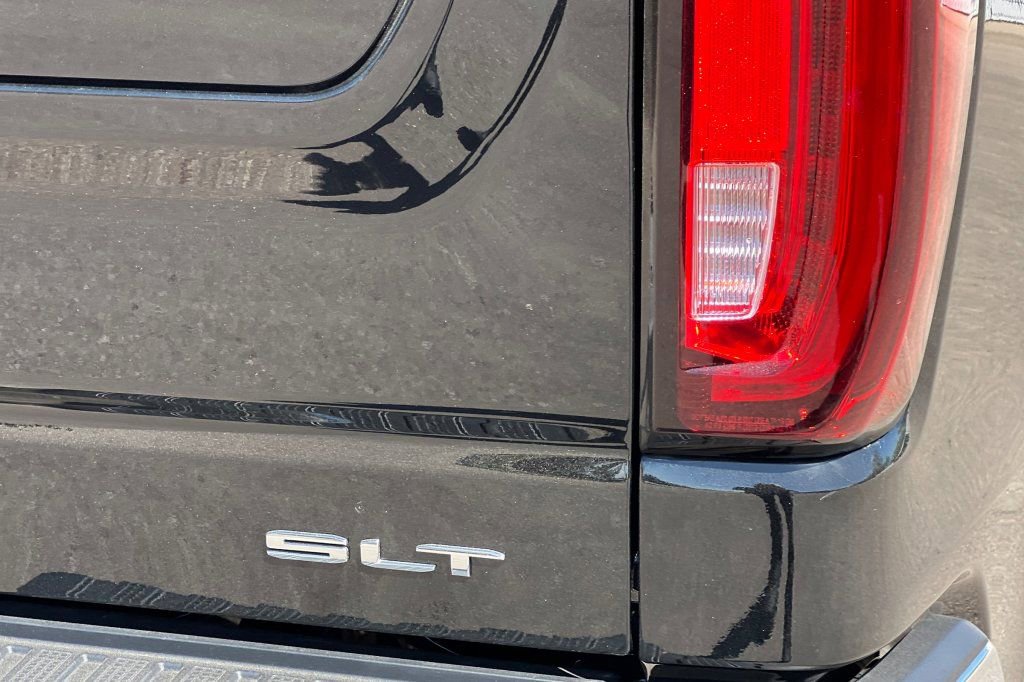 2026 GMC Sierra 1500 SLT - Photo 21