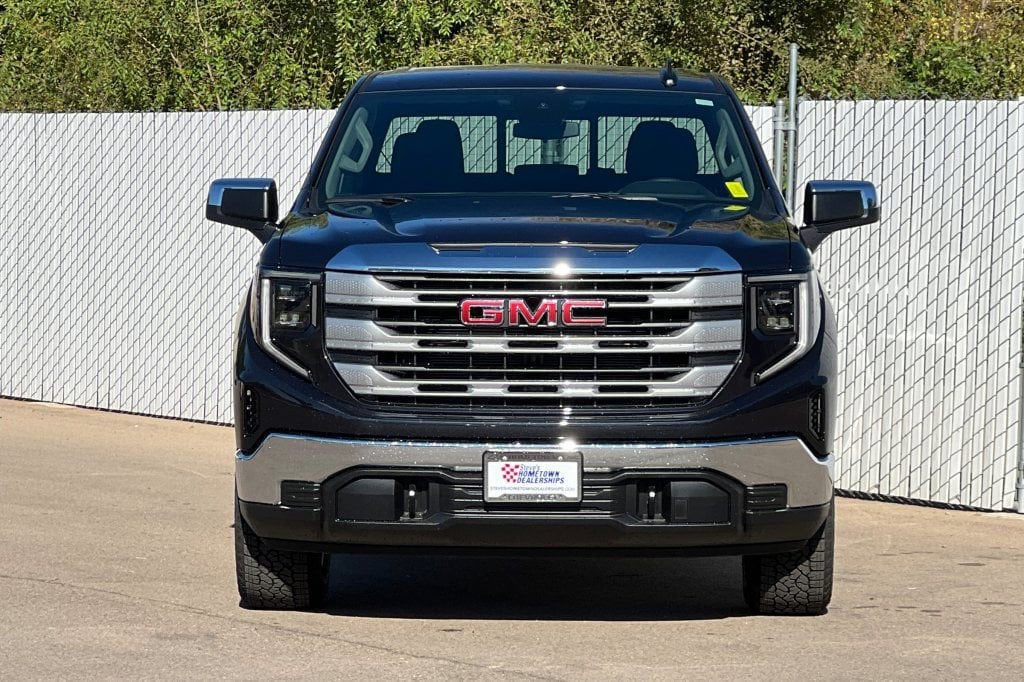 2026 GMC Sierra 1500 SLE - Photo 6