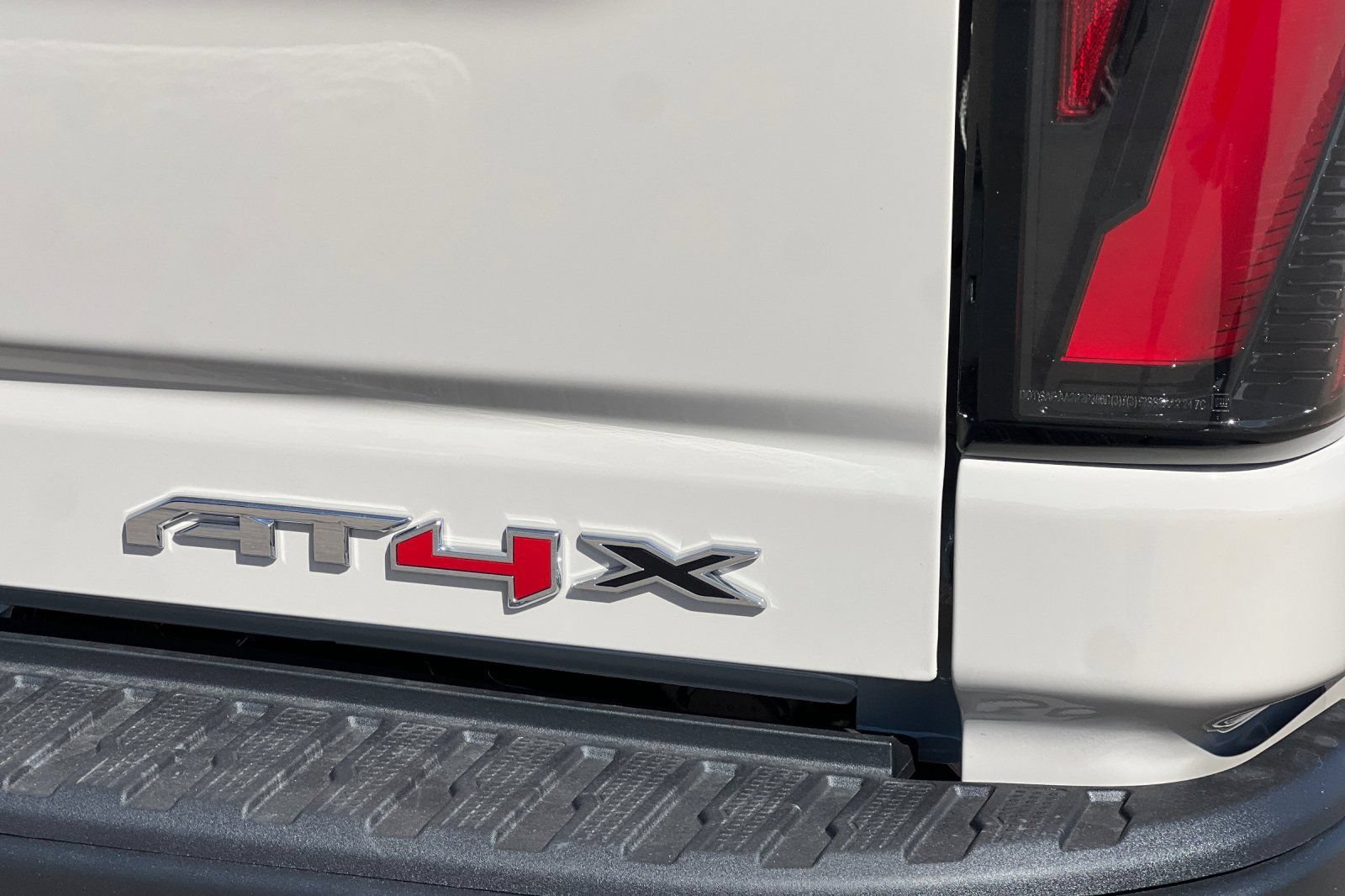 2026 GMC Sierra 2500HD AT4X - Photo 21