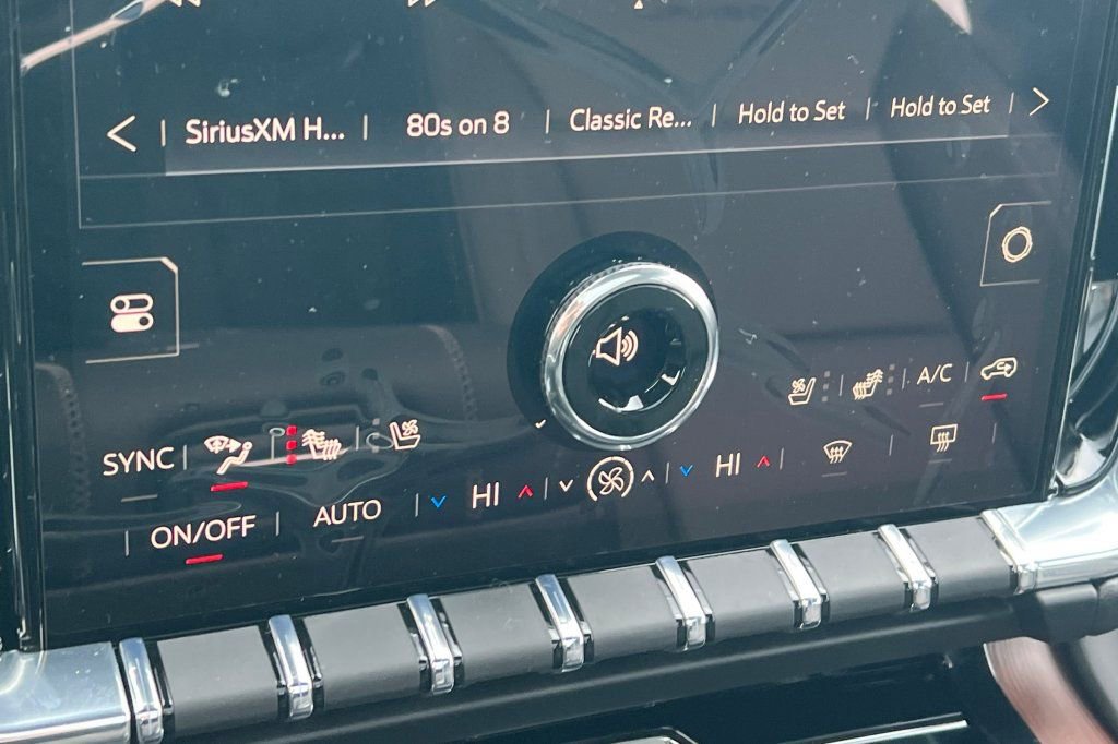 2026 GMC Yukon XL Denali - Photo 19