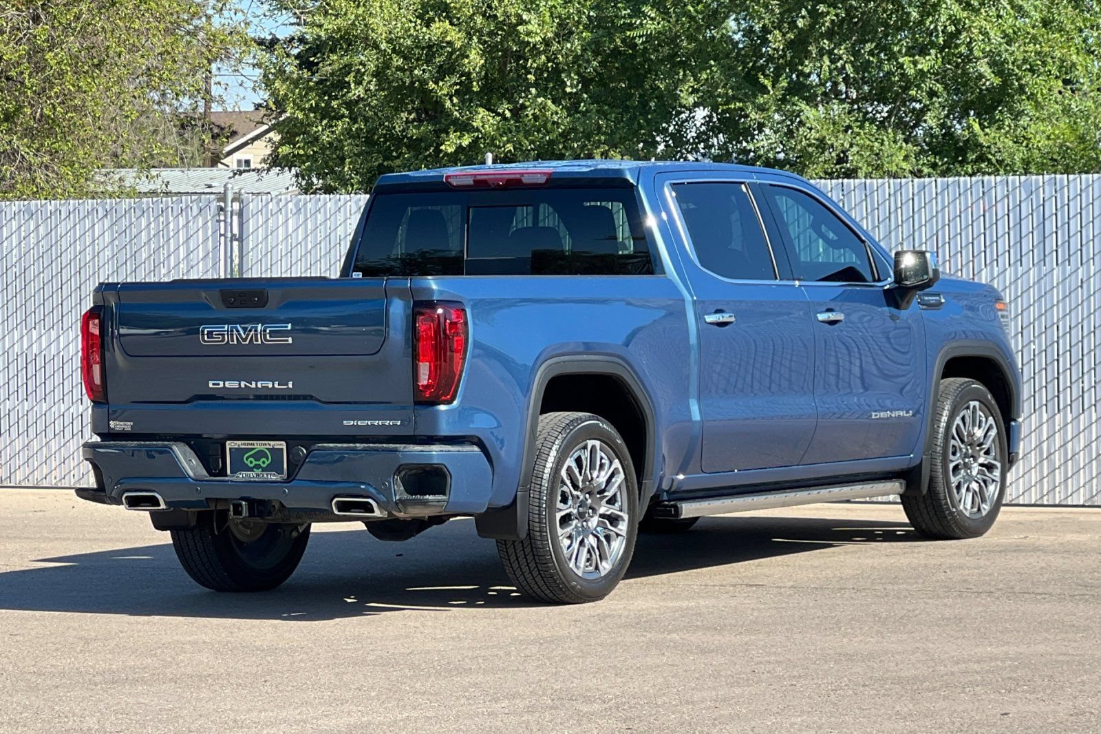 2025 GMC Sierra 1500 Denali Ultimate - Photo 4