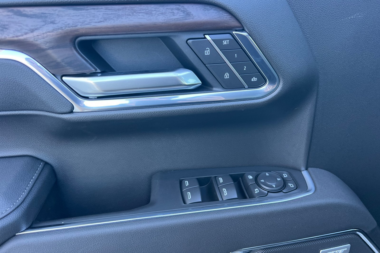 2026 GMC Sierra 1500 SLT - Photo 8