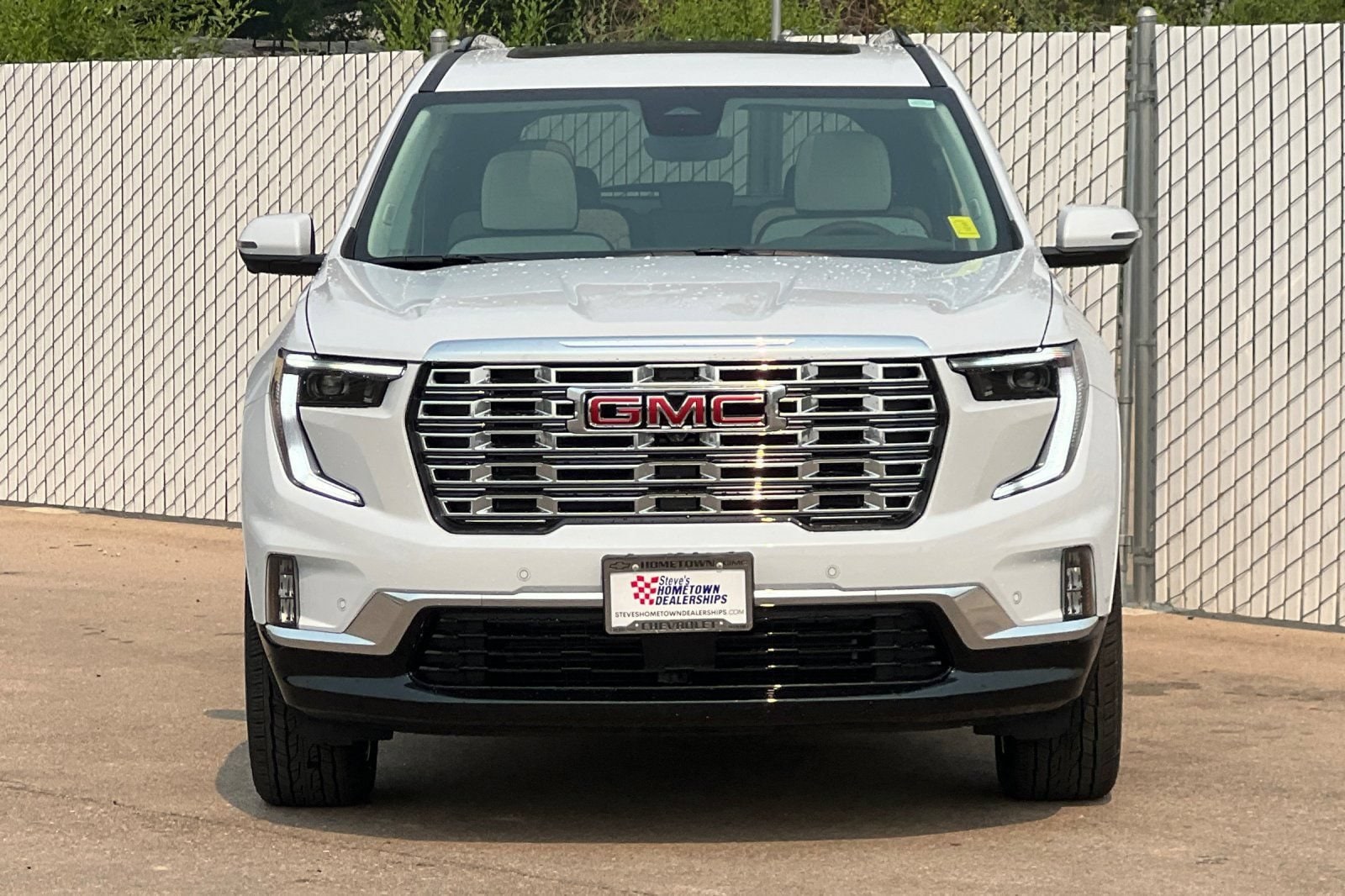 2026 GMC Acadia Denali - Photo 6