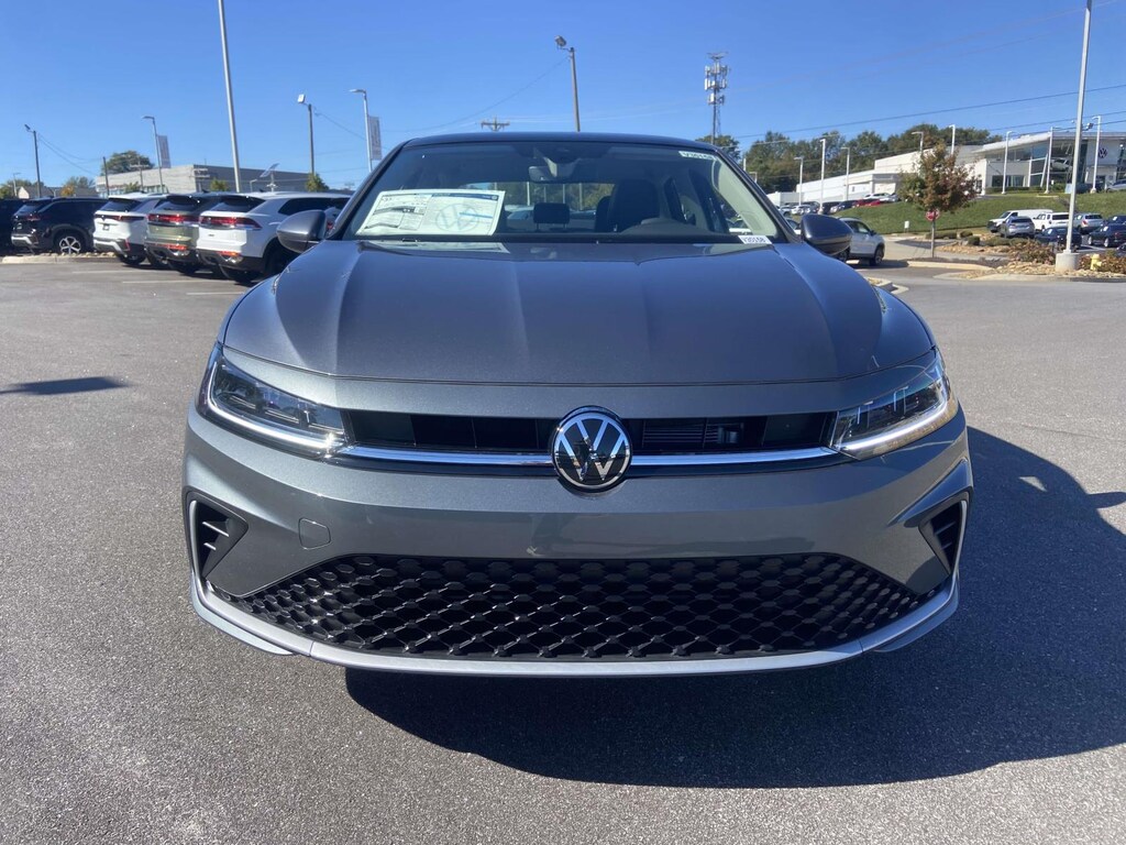 New 2026 Volkswagen Jetta 1.5T SE Sedan