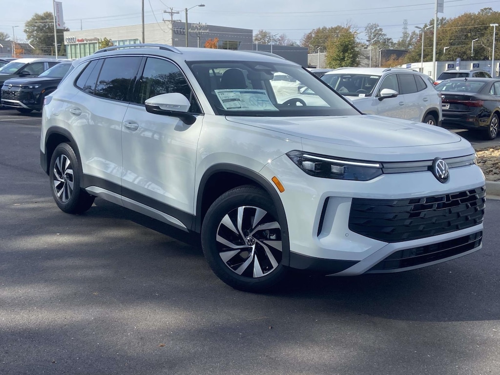 New 2026 Volkswagen Tiguan 2.0T S SUV