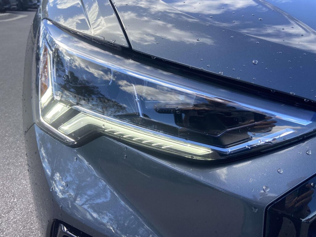 New 2025 Audi Q3 Premium Plus SUV