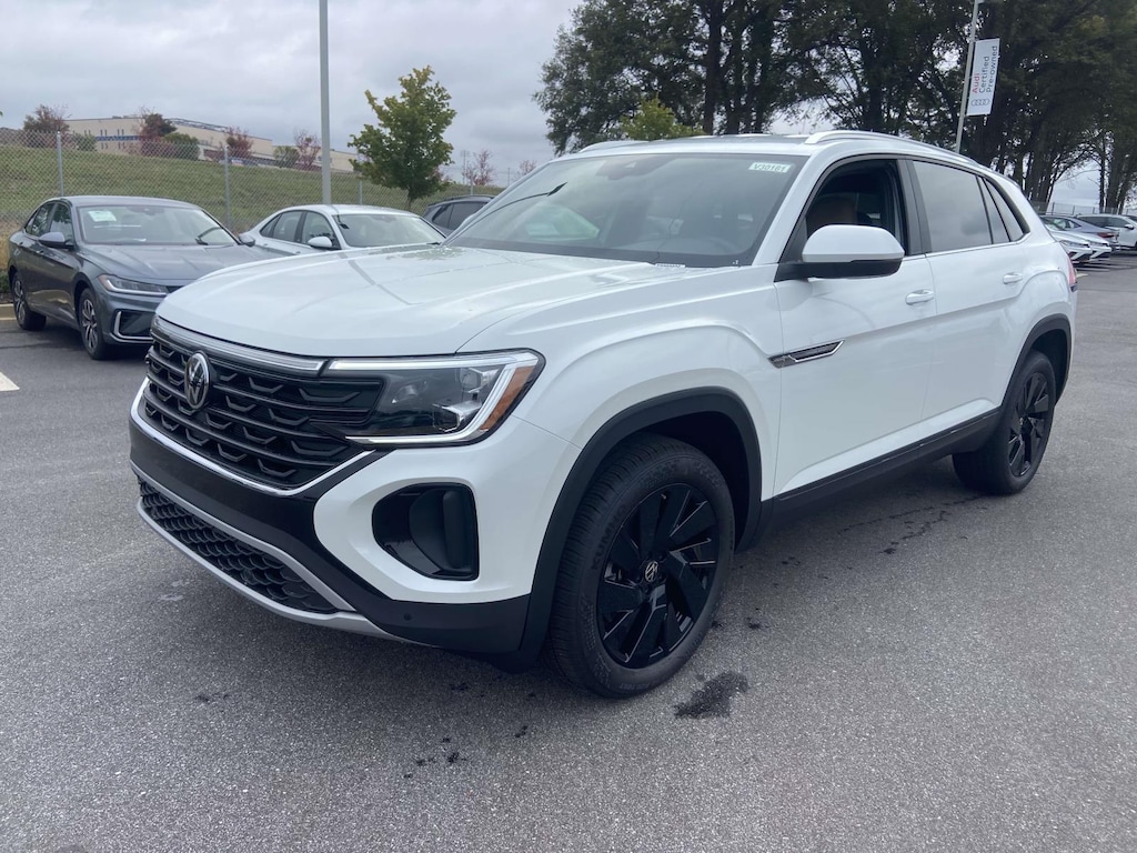 New 2026 Volkswagen Atlas Cross Sport 2.0T SE w/Technology SUV