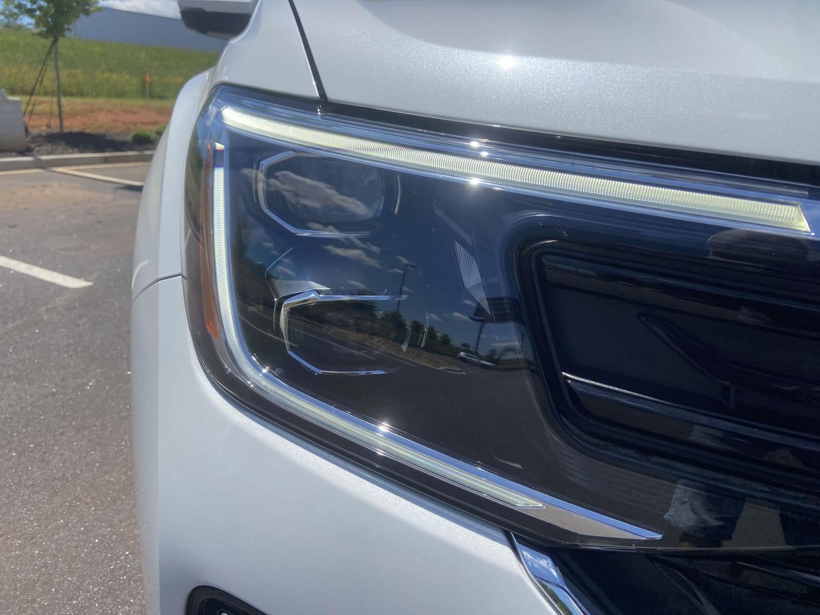 2025 Volkswagen Atlas SEL Premium R-Line photo 4