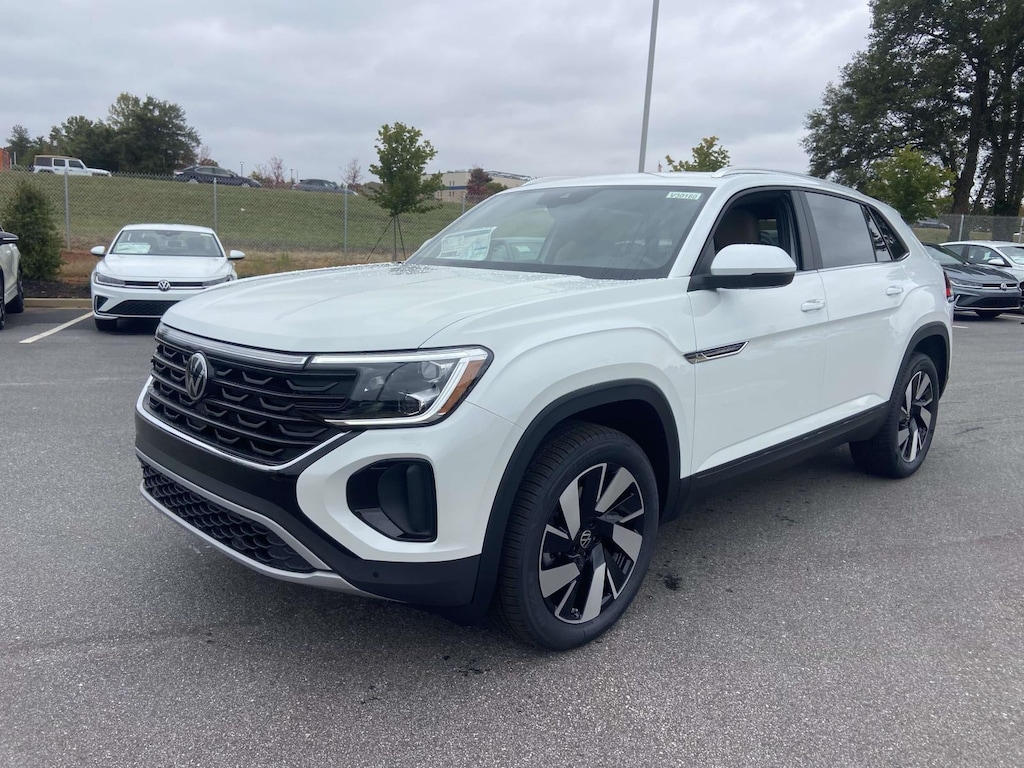New 2026 Volkswagen Atlas Cross Sport 2.0T SE w/Technology SUV