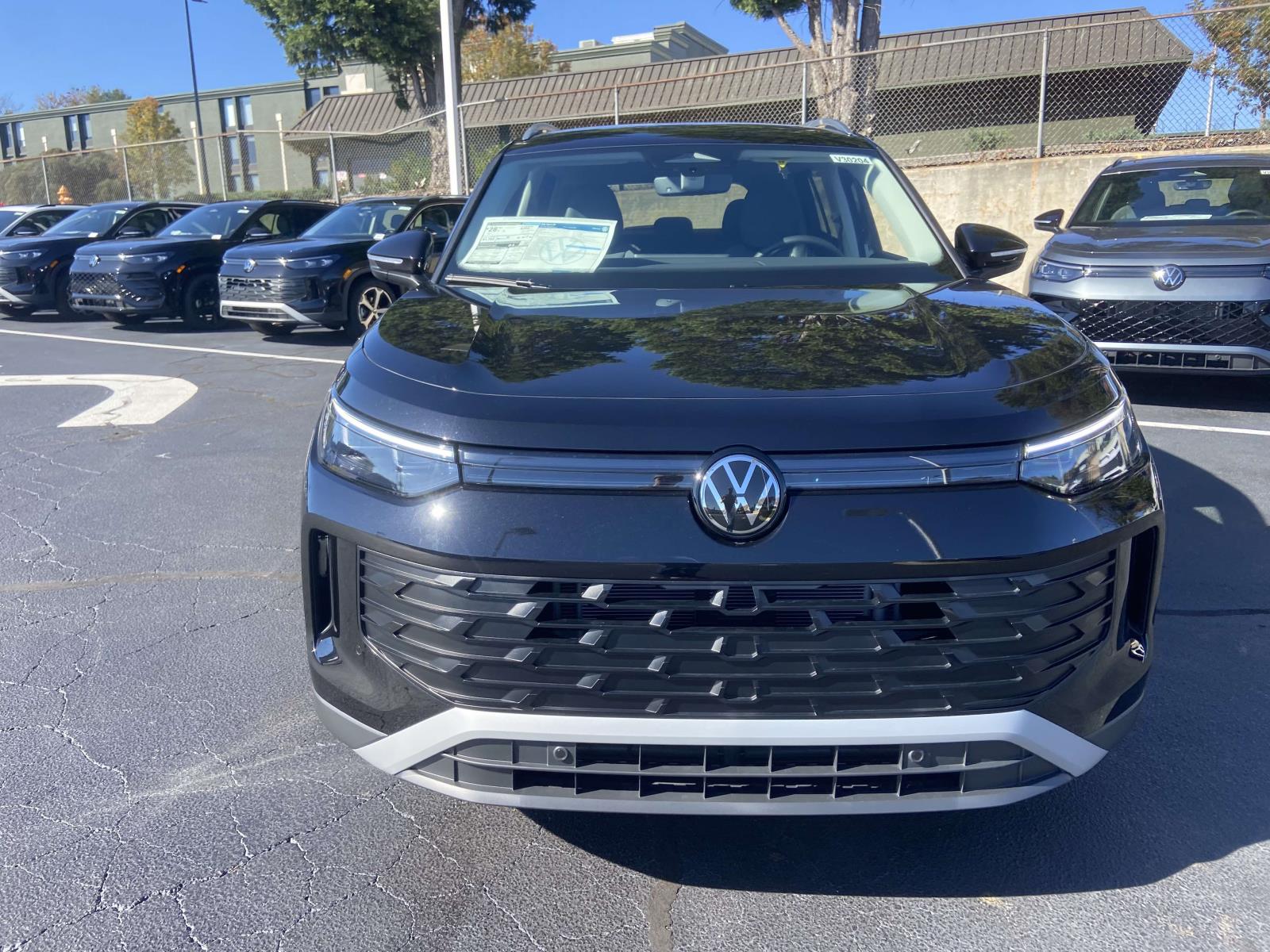 2026 Volkswagen Tiguan SE photo 2