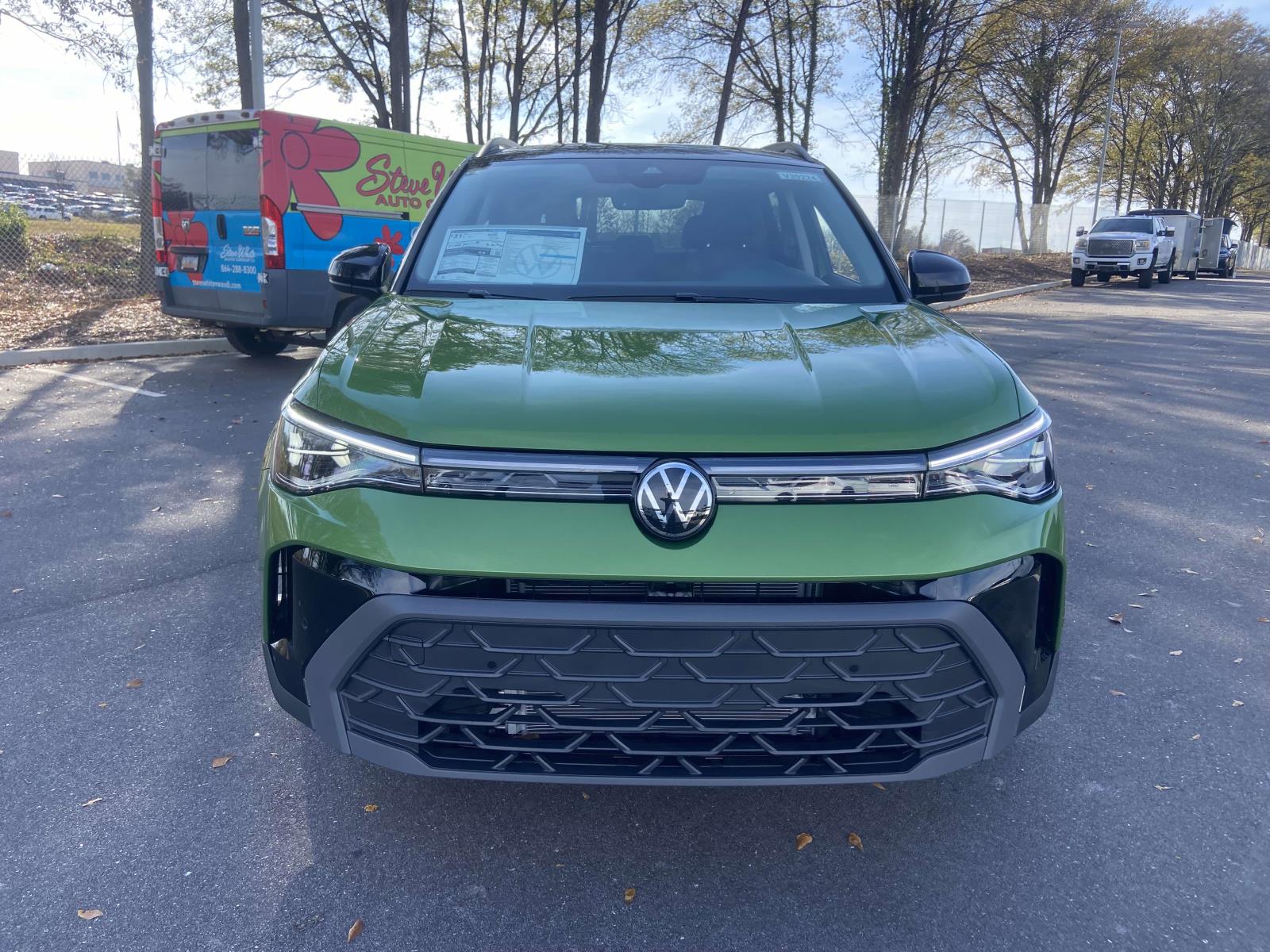 2026 Volkswagen Taos SE photo 2