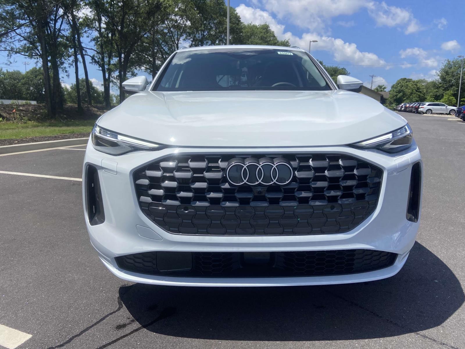 2025 Audi Q5 Premium Plus TFSI photo 2