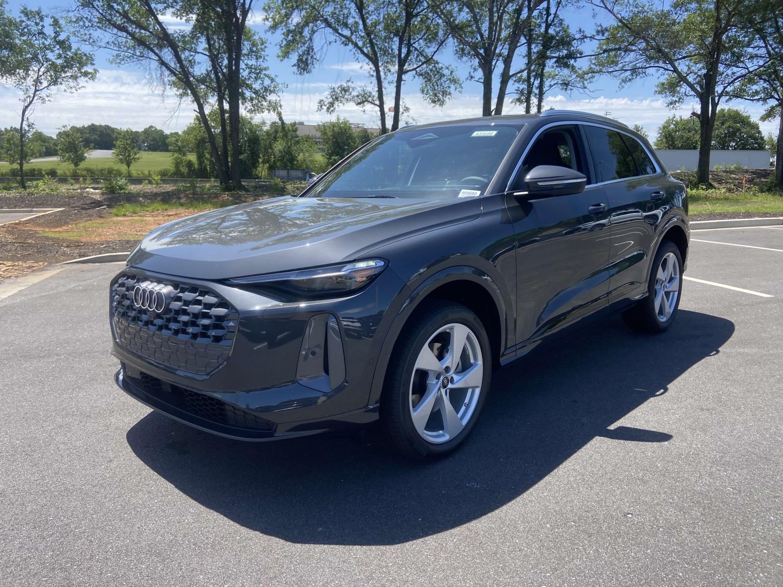 2025 Audi Q5 Premium Plus TFSI photo 2