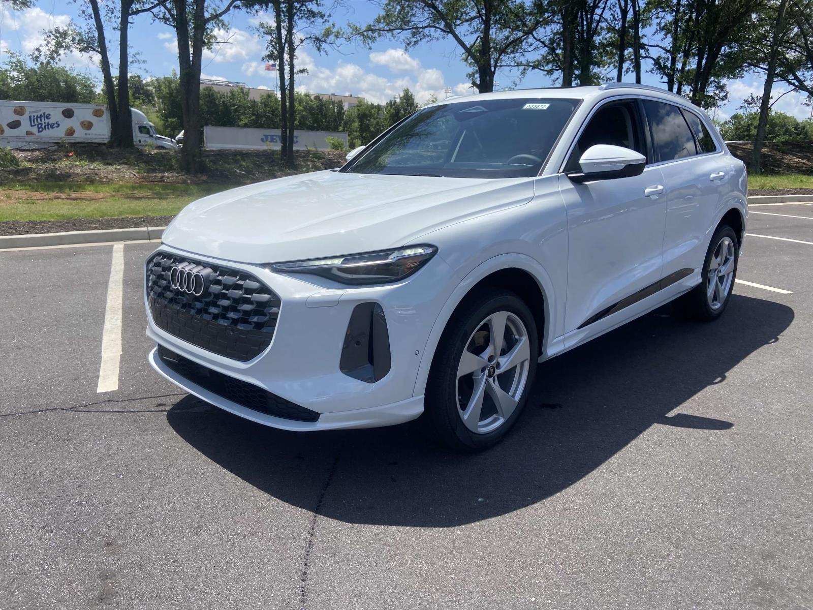 2025 Audi Q5 Premium Plus TFSI photo 3